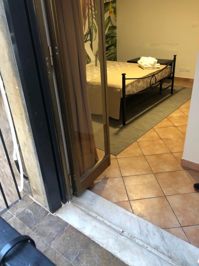 Narciso Katane Suites Катания Экстерьер фото